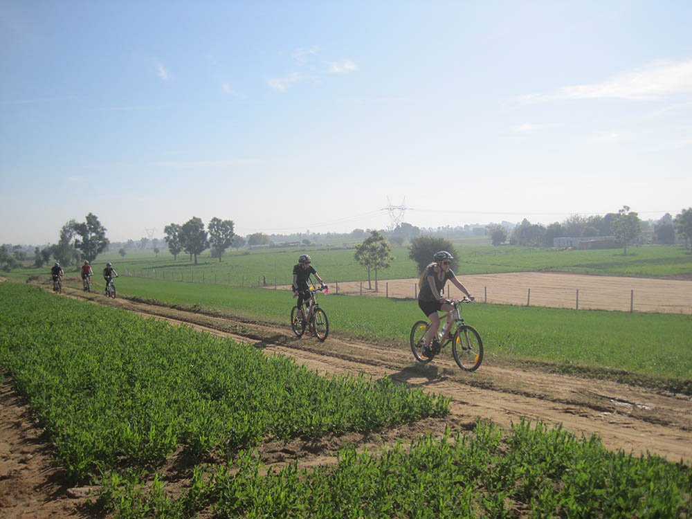 multiday cycling trips in india